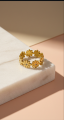 Gold Daisy Flower Ring